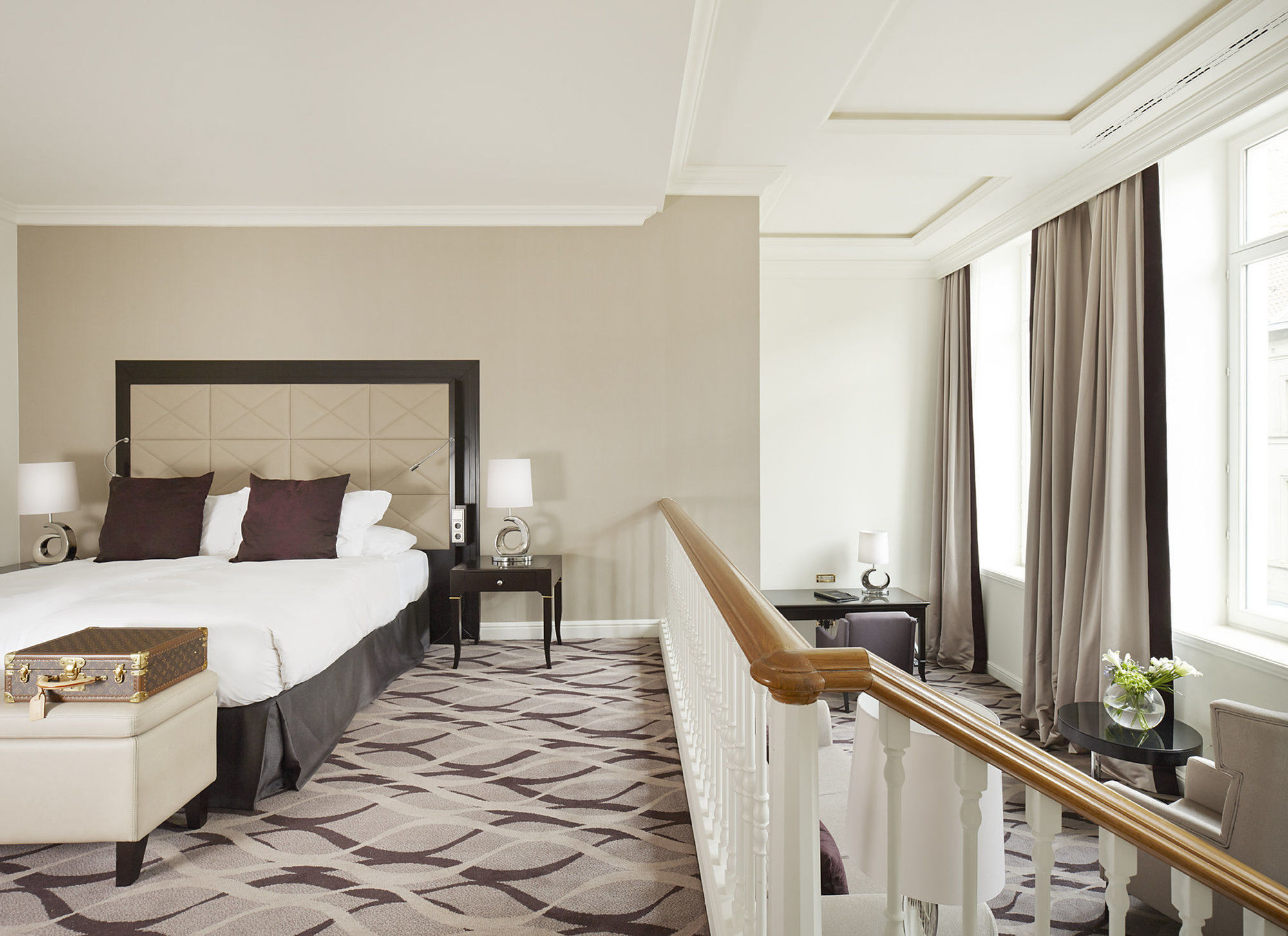 Steigenberger Icon Wiltcher'S Bryssel Rum bild A suite at the InterContinental London Park Lane